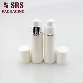 A024 bouteille blanche et capuchon blanc avec ligne argentée Bouteille sans air en PP pour lotion sérologique