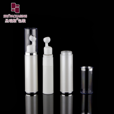 Serum pour les yeux en plastique acrylique vide et élégant en rouleau sur bouteille de massage à rouleaux sans air Contenant 10 ml