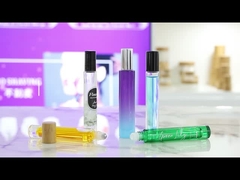 GB Carré Coloré Parfum clair Pas de fuite Bouteille en verre à rouleaux de fond épais 10 ml